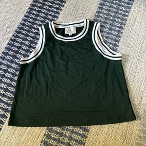 Tuckernuck tank